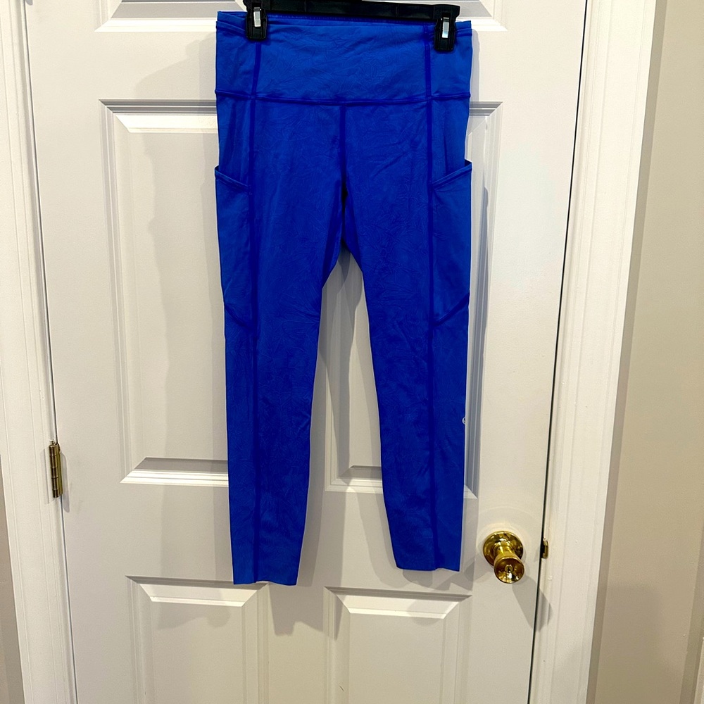 Lululemon 28 inch pocketed yoga  pants